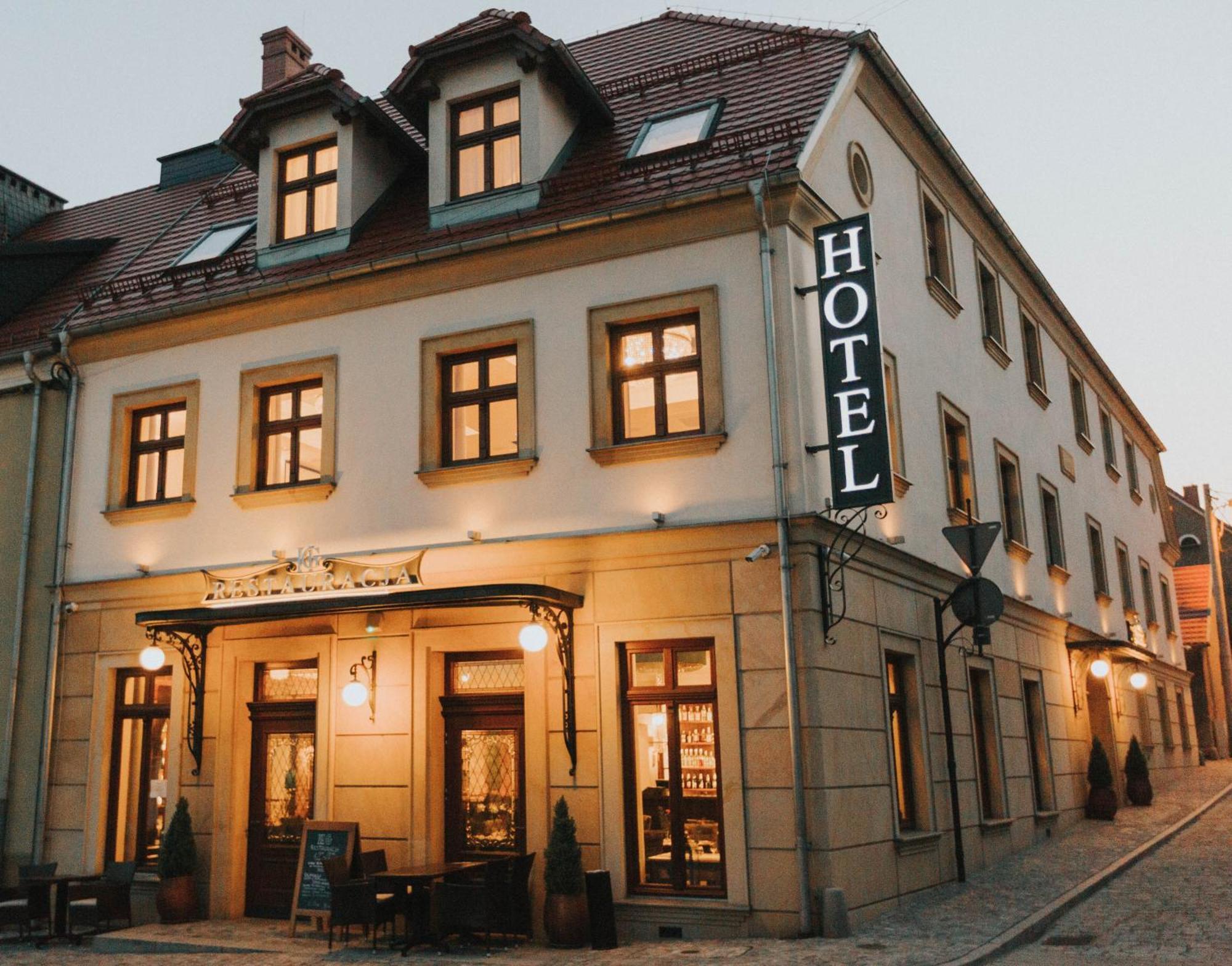 Hg Hotel Toszek ภายนอก รูปภาพ