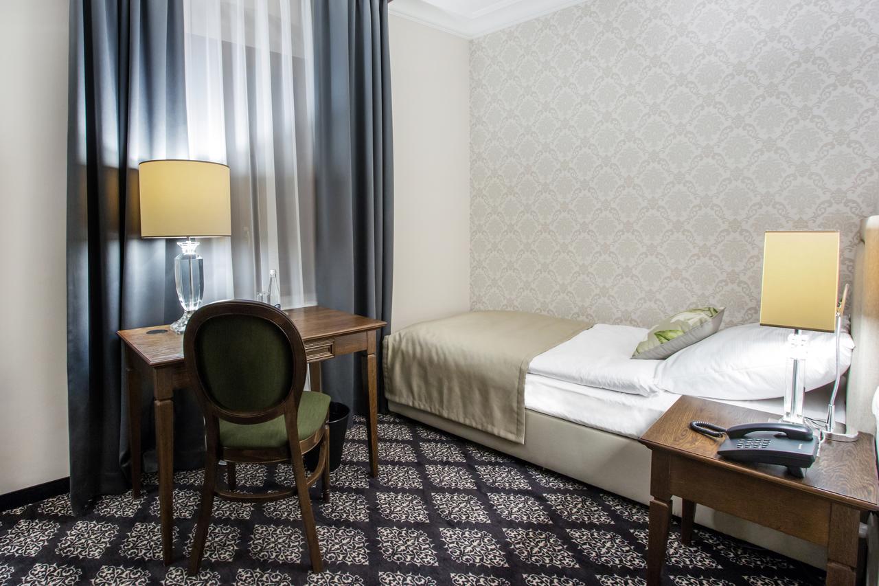 Hg Hotel Toszek ภายนอก รูปภาพ