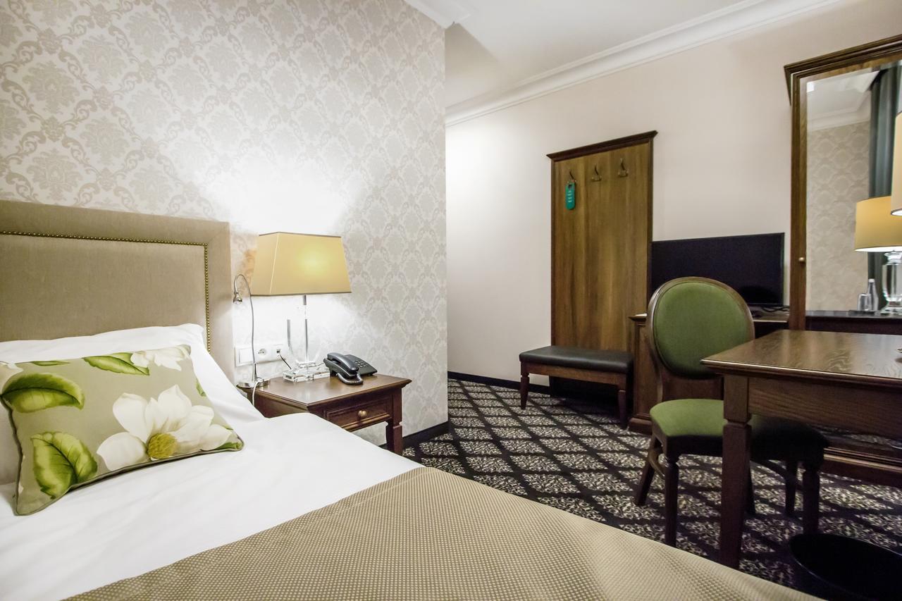 Hg Hotel Toszek ภายนอก รูปภาพ