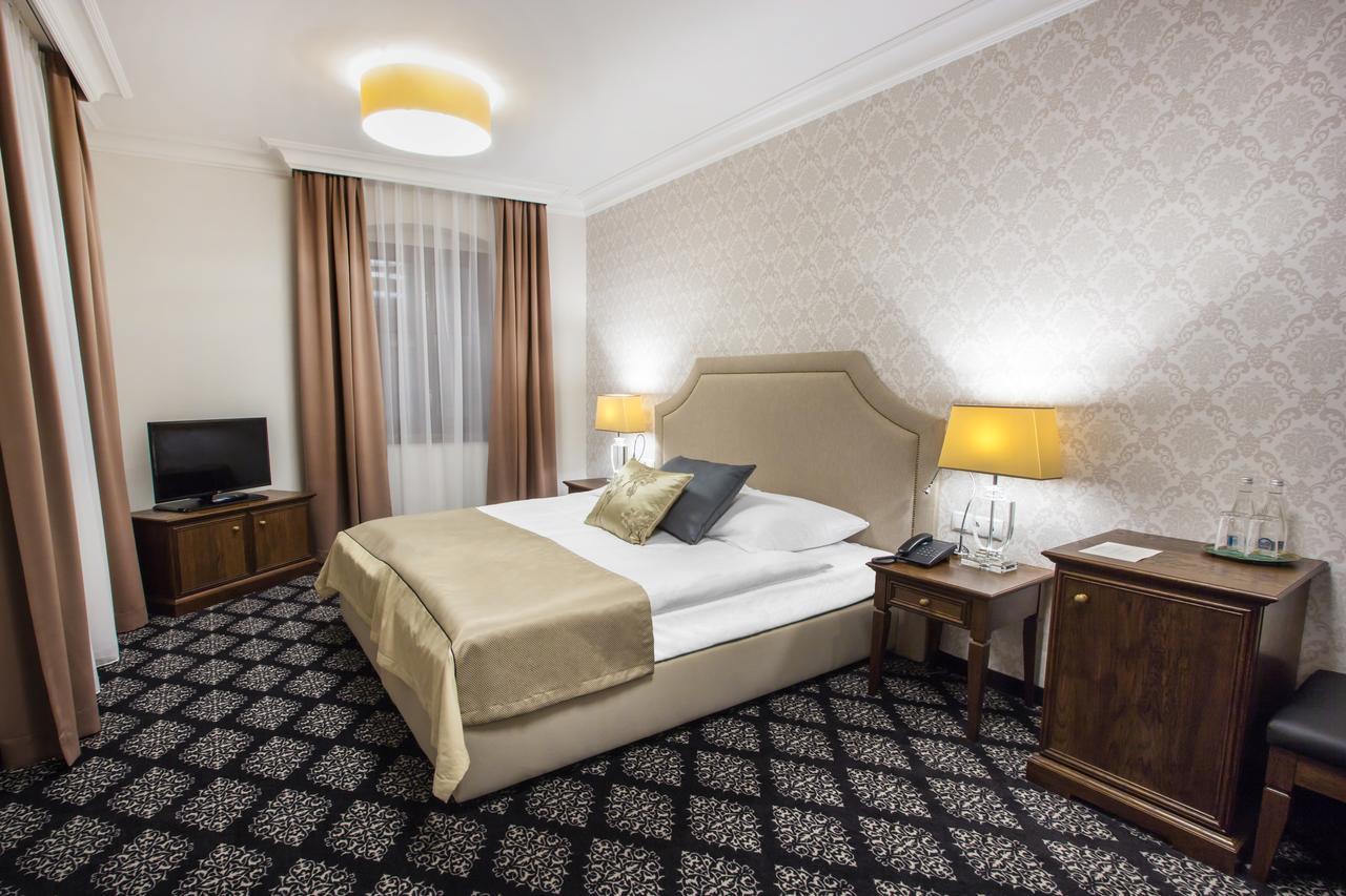 Hg Hotel Toszek ภายนอก รูปภาพ
