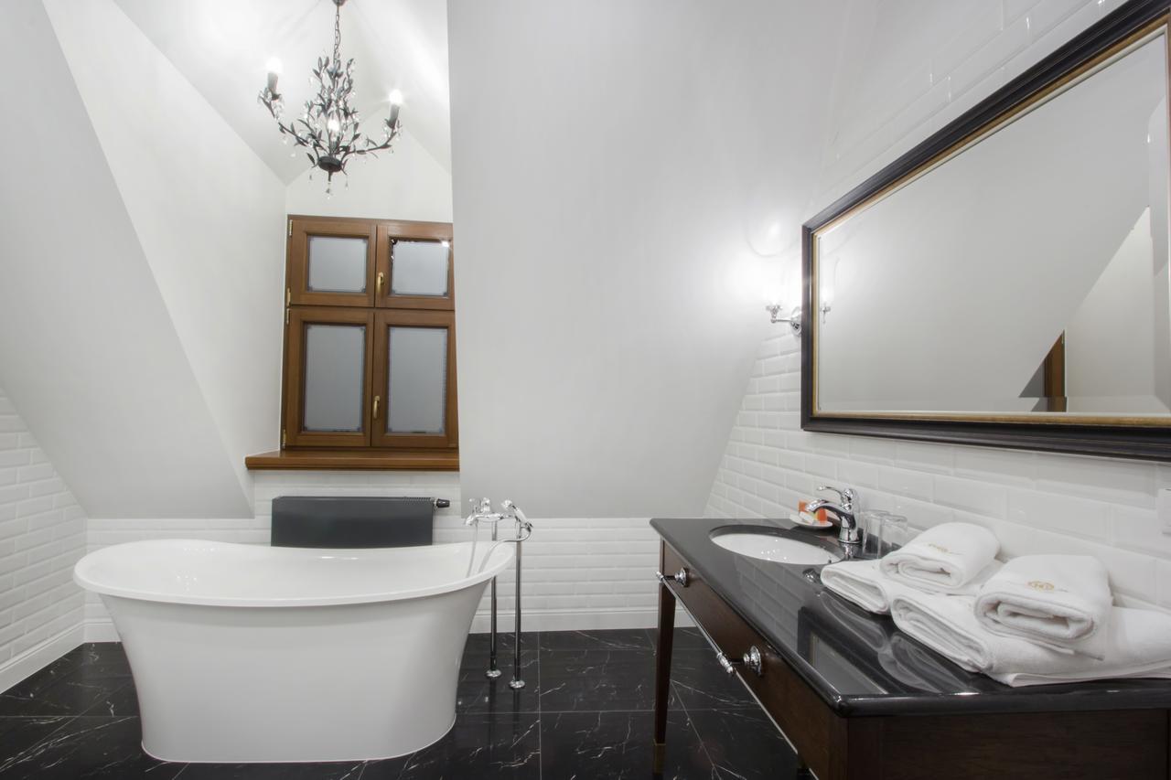 Hg Hotel Toszek ภายนอก รูปภาพ