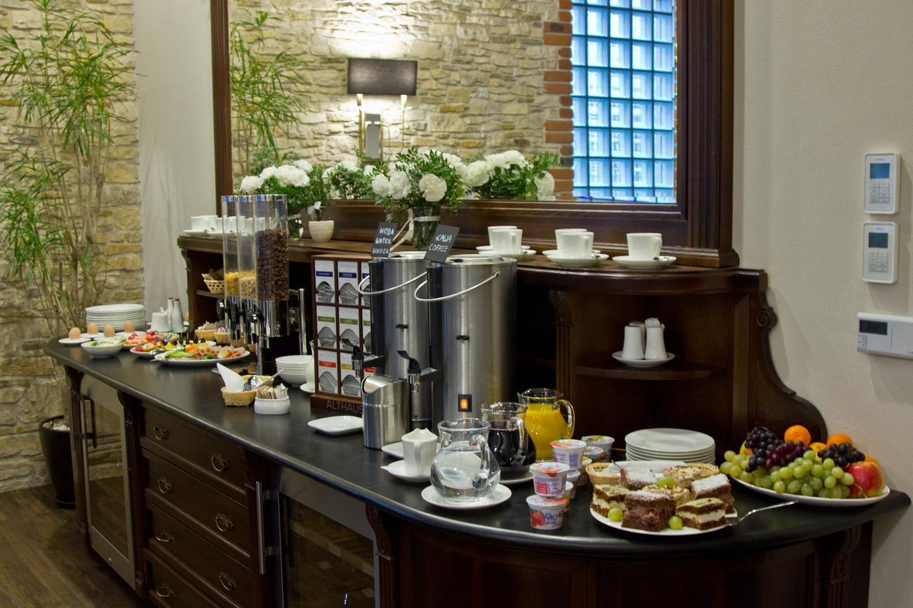 Hg Hotel Toszek ภายนอก รูปภาพ